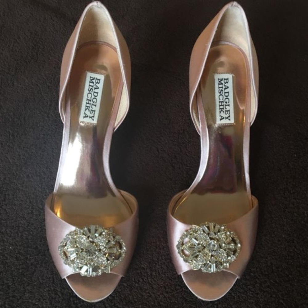 Badgley Mischka Pumps